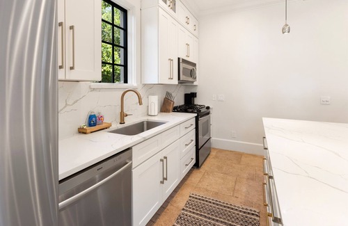 Sunnyside House | L' Abode Ami, Carillon Beach, The ultimate in Privacy! Must See! 3br Home