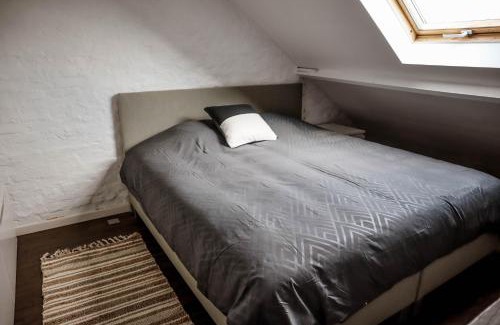 Ieper House | L'Abri - Zolderkamer - Attic Room