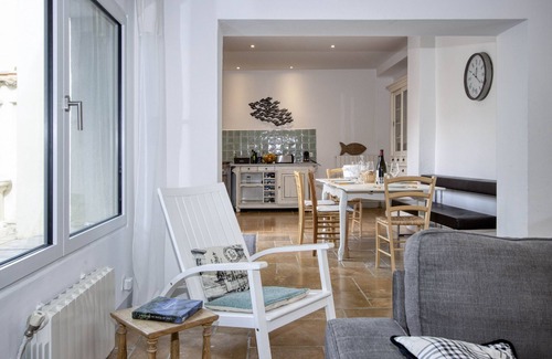 La Ciotat Ski Chalet | "L'Adré". Large townhouse close to the port