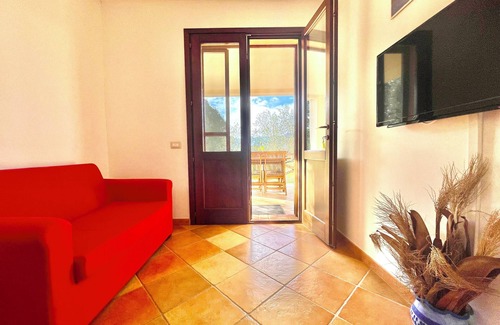 Cardedu Apartment | " L' Agrumeto Appartamento con patio "