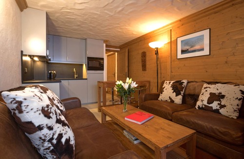 Val-d'Isere Apartment | L'Aiglon 22 - cosy duplex near the centre of town and slopes