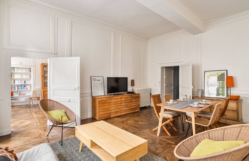 Centre Apartment | L'Alcôve - Volume et Elégance en coeur de ville