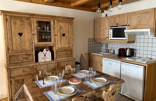 Crest-Voland Apartment | L'Alpage, cozy apartment for 4 people
