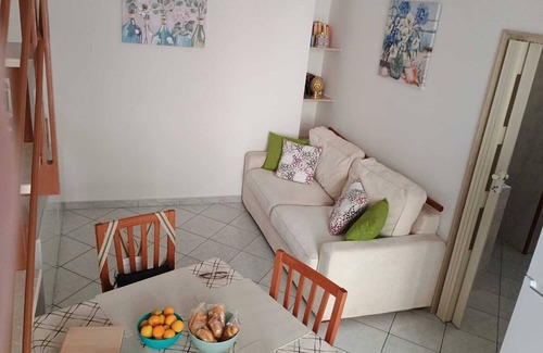 Molfetta House | L'Apartment All'Angolo è un'accogliente casa vacanza sulla costiera pugliese.