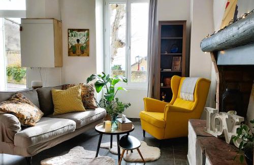 Chateauneuf-de-Gadagne Apartment | L'appartement de l'Arche