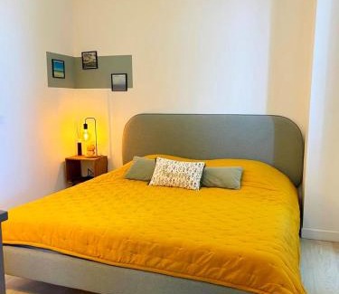 Chateauneuf-de-Gadagne Apartment | L'appartement de l'Arche