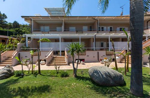 Ricadi Apartment | L' Arcobaleno Resort