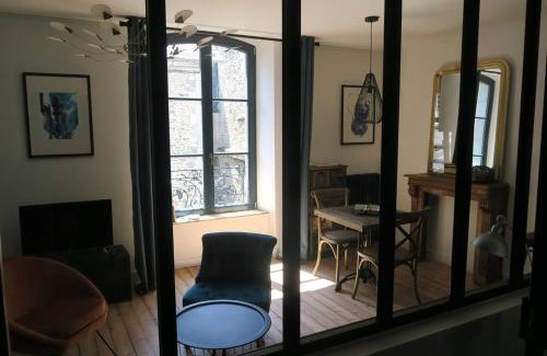 Dinan Apartment | L'atelier d'artiste charmant T2 centre historique