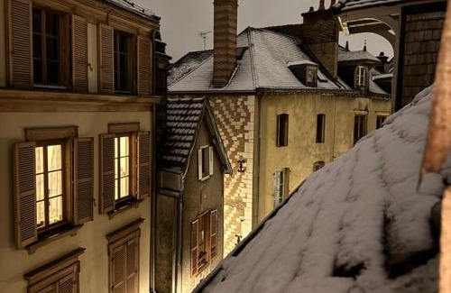 Old Town Apartment | L'Atelier - Logis d'artiste - Centre historique