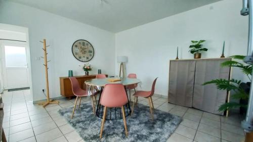 Queant House | L'Echappée Quéantaise