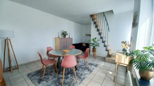 Queant House | L'Echappée Quéantaise