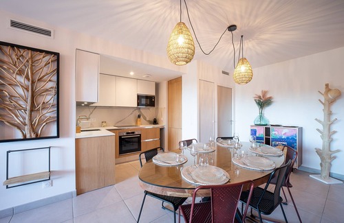 Collioure Apartment | L'Escale de Collioure - Appt climatisé, parking privé sécurisé, vue mer