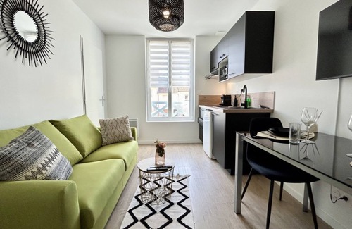 Fort-Mahon-Plage Apartment | L'Escale: Your romantic cocoon in Fort-Mahon-Plage!