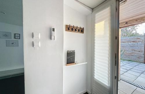 Communay House | L esperance 1