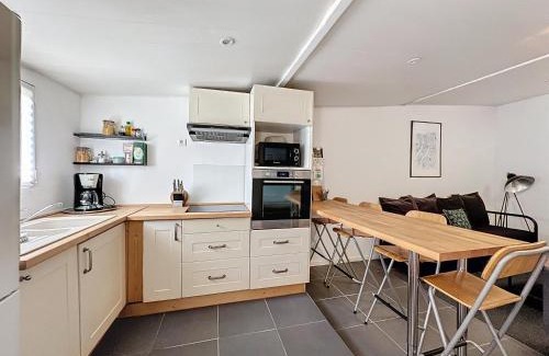 Communay House | L esperance 1