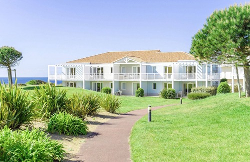 Chateau-d'Olonne Apartment | L'Estran (25) by Interhome