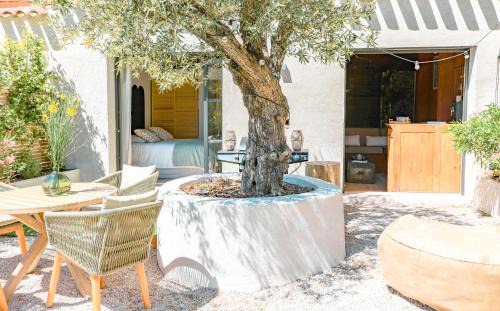 Les Baux-de-Provence House | L'hôtel des oiseaux