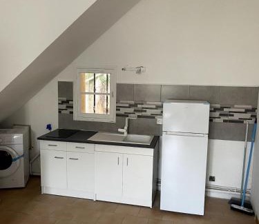 Bagnols-sur-Ceze Apartment | l'oasis bagnolet