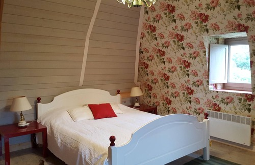Bezenac House | L'Olmède (max 14 persons) Ideal for family holidays or among friends!