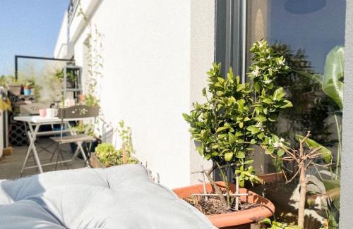 Vaires-sur-Marne Apartment | L'Olympique: appartement cosy, vue canal grande terrasse et parking