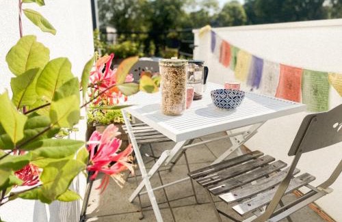 Vaires-sur-Marne Apartment | L'Olympique: appartement cosy, vue canal grande terrasse et parking