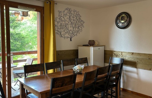 Les Orres Apartment | L'Oural - Apt pied des pistes - piscine, jacuzzi