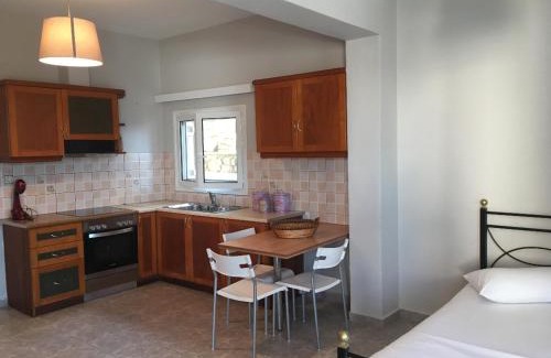 Mavrovouni Apartment | L's apartments