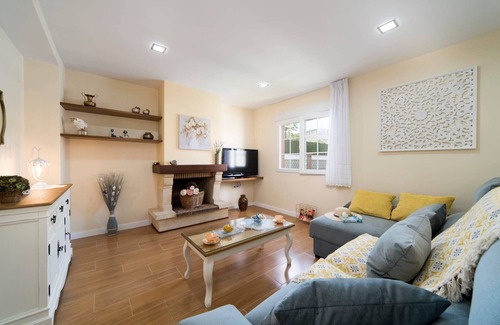 Orgiva Villa | La Alegria - Two Bedroom Villa, Sleeps 4