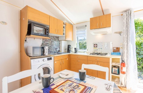 Saint-Pierre-d'Oleron RV Rental | La Baie de la Tranquillité – Cosy Mobile Home, Peaceful & Fully Equipped, Near Entertainment