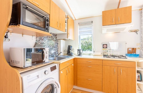 Saint-Pierre-d'Oleron RV Rental | La Baie de la Tranquillité – Cosy Mobile Home, Peaceful & Fully Equipped, Near Entertainment