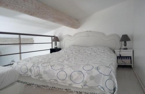 Blauvac House | la bastide aux buis avec piscine