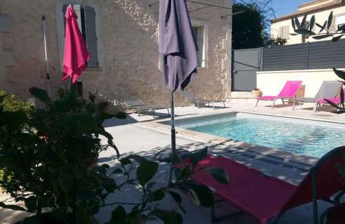 Blauvac House | la bastide aux buis avec piscine