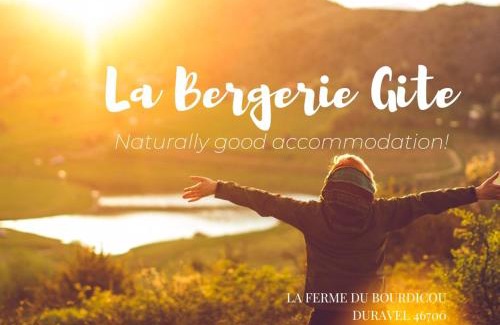 Duravel House | La Bergerie Luxury cottage and pool on eco-friendly micro-farm