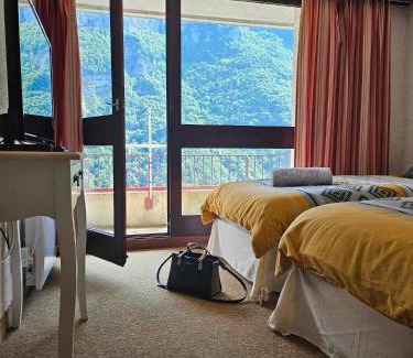 Echevis Hotel | La Bicyclette Chambre Privée , Le Refuge Du Phoenix