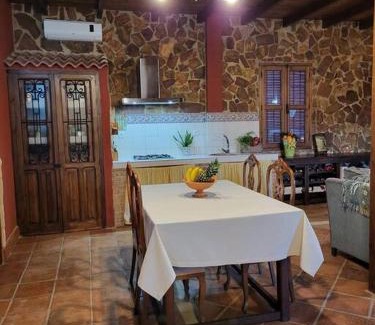 Hornachuelos House | La Buganvilla, descanso entre olivares