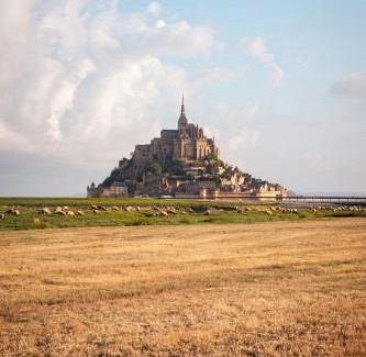 Pontorson House | La Cachette de la baie