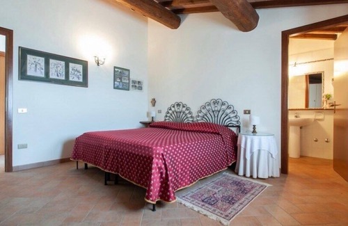 Grutti Villa | La Camilla, comfortable private villa with pool