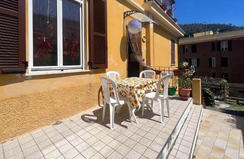 Varazze Apartment | La casa Azul