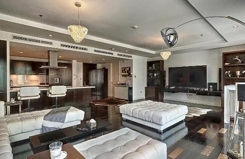 DIFC Apartment | La Casa By Arabian Nights - City View - Bespoke Design
