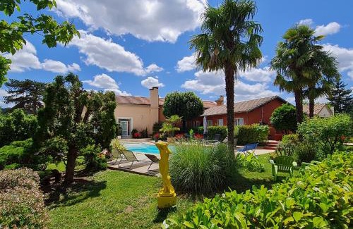 Lamagdelaine Bed & Breakfast | La casa color