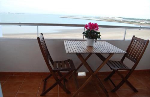 Valdelagrana Apartment | La casa De Los Faros