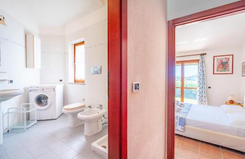 Chia Villa | La Casa dell'Ingegnere, Chia a piedi, vista mare