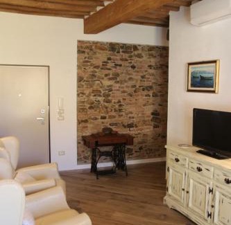 Piombino Apartment | La Casa di Montecristo Apartment