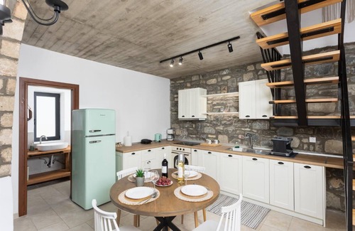 Kiotari Villa | La Casa Di Pietre 2 - Three Bedroom Villa, Sleeps 6