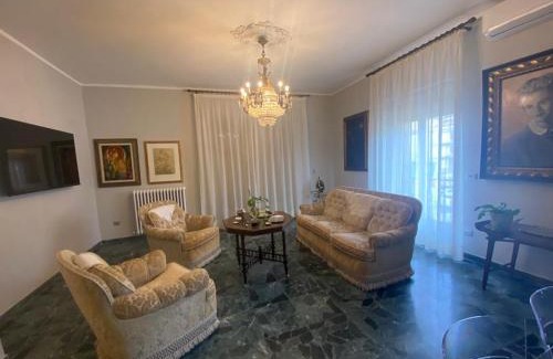 San Benedetto del Tronto Apartment | La casa del Professore - Downtown luxury stay