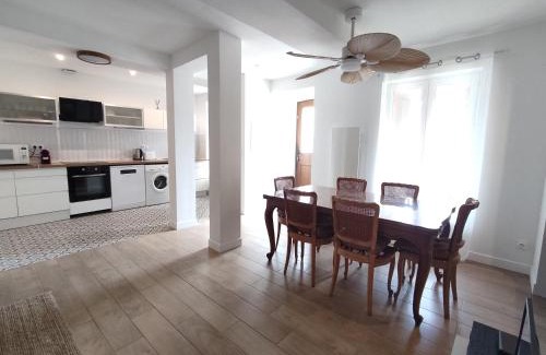 Opoul-Perillos House | La Casa Rosa