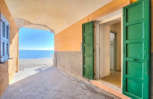 Alassio Apartment | La Casa Sulla Spiaggia - On The Beach, Alassio, Italy