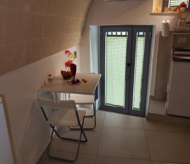 Grottaglie Apartment | La Casaredda Guesthouse, 69-71