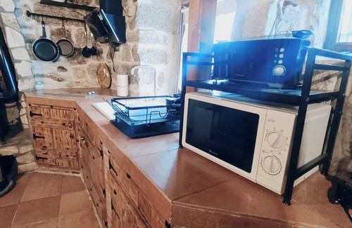 Navaluenga House | La Casita de Piedra