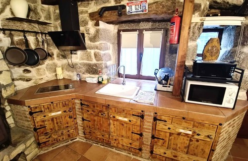 Navaluenga House | La Casita de Piedra